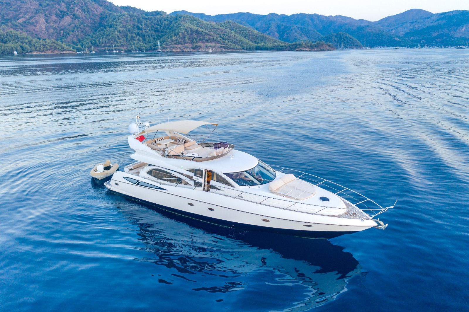 yacht
